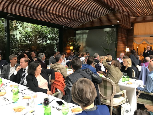 Almuerzo de Noviembre de La Peña: Hotel Majestic